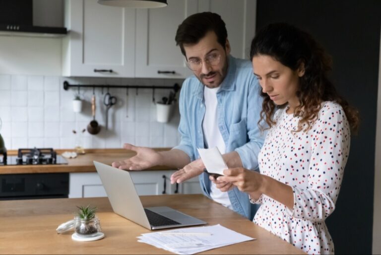 Understanding the Psychology of Spending and Breaking Bad Habits