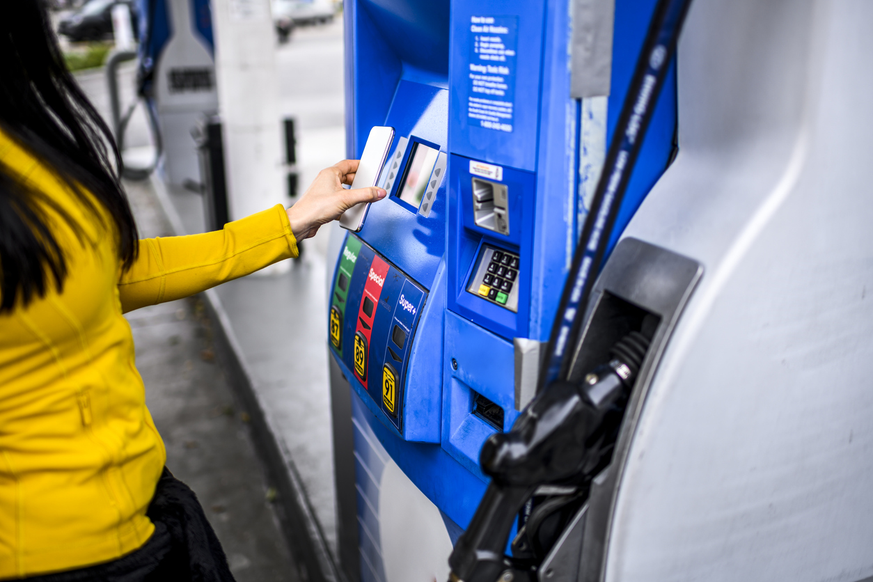 gas-rebate-cards-that-pay-you-back-with-0-annual-fees